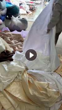 出售涤纶废布，涤纶布块，一个月有50吨左右，货在浙江嘉兴