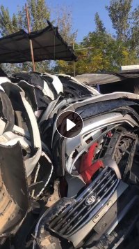 长期出售汽车4S店保险杠破碎料，纯杠去铁，水洗甩干，现货20吨