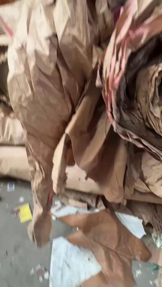 长期出售牛皮纸废料，不带膜，海绵厂下来的，有卷筒和压包料