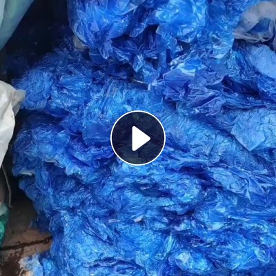 出售pvc蓝包装膜，带轻胶，现货10吨 