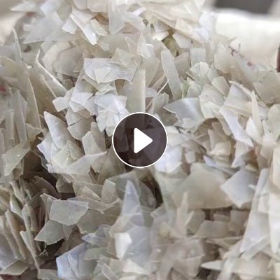 长期出售PVC铝合金包装膜破碎料，现货50吨