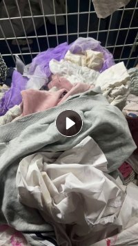 出售旧衣服二白，白料，每月有几十吨，货在江西宜春