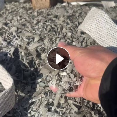 长期出售光伏厂EVA光伏背板破碎料，现货500吨