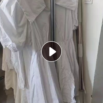 出售做直播剩下来的白色衣服，库存衣服，白衬衫，白裙子，大白旧衣服，现货3吨左右