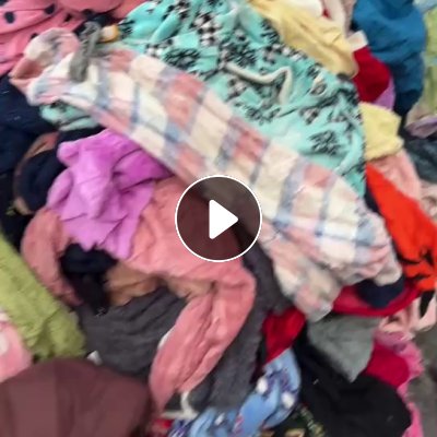 长期出售涤纶珊瑚绒睡衣，珊瑚绒睡衣，珊瑚绒睡裤，珊瑚绒废料，现货一百多吨