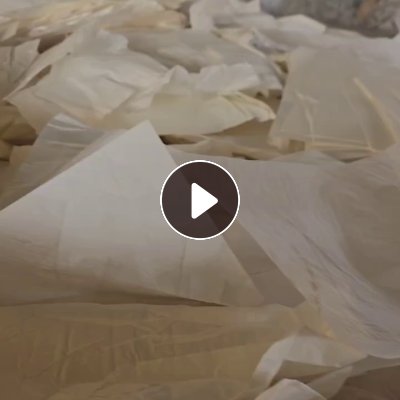 出售光伏厂的木浆纸和蜡纸，现货13米一车