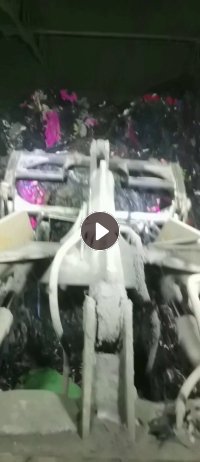 pvc箱包革边角料，长期出售