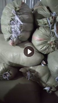 出售针织和梭织涤棉废布，涤棉碎布，开花料，现货有十几吨，货在陕西西安