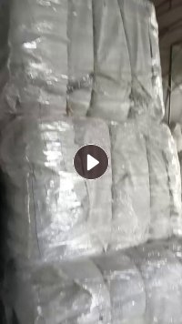 出售商标纸破碎料，现货40吨