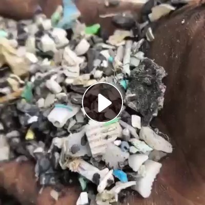 出售洗衣机下水阀破碎料，POM杂料，现货60吨，每月近200吨