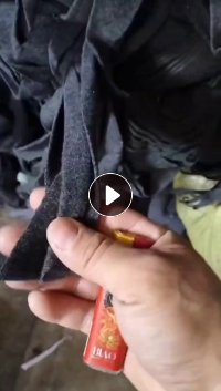 长期出售老蓝色的涤棉废布，涤棉碎布，35的涤65棉，现货三四十吨