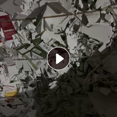 广西火纸厂长期回收白卡边料，花卡边料，无膜和单面膜都可以