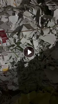 广西火纸厂长期回收白卡边料,花卡边料,无膜和单面膜都可以