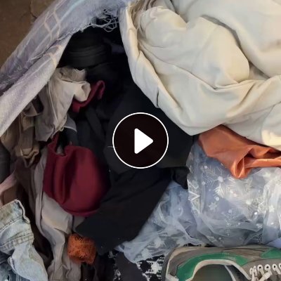 长期出售旧衣服黑料，黑料，旧衣服，鞋子都有，一个月基本上出6.8米一车