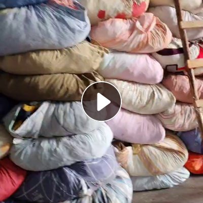 长期出售旧衣服夏装，旧衣服，夏装统货，现货9.6米一车，a货占比37