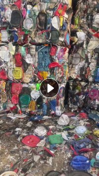 出售大小响料压块，涂料桶压块，现货40吨