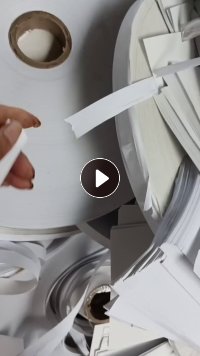 出售不干胶纸切边料，有带膜