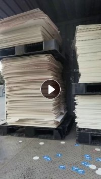 出售带膜的花卡纸边角料，一天3吨左右