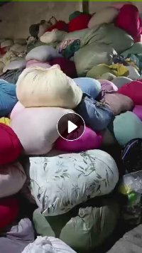 长期出售杂色涤纶造粒布，黑红黄绿都在一起的杂色，现货都6.8米一车，货在浙江湖州