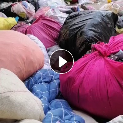 长期出售潮的旧衣服黑料，旧衣服，现货十几吨