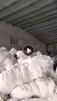 长期出售涤纶废布，白色涤纶废布，含十几个水分，货在山东潍坊
