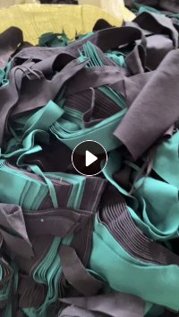 长期出售涤纶拉丝料，涤纶废布，涤纶边角料，现货十七八吨左右