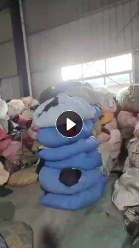 长期出售羽绒服，现货2吨多，货在安徽阜阳