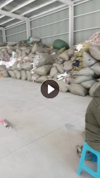 出售浅色涤纶废布,都是摇粒绒的,现货一两车,长期有货,山东菏泽