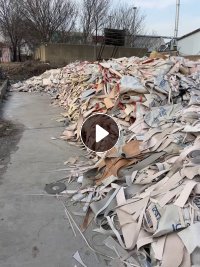 长期出售pvc地板革,全新料,比重1.53,现货80吨左右