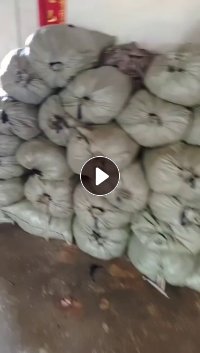 长期出售羊毛料，羊毛边角料，牛仔碎布，棉布，每种月供20吨左右