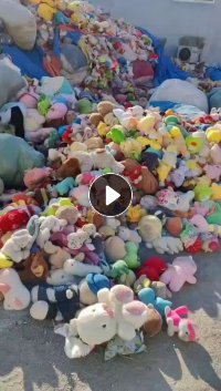 现货处理一批纯毛绒玩具布黑料，现货几十吨
