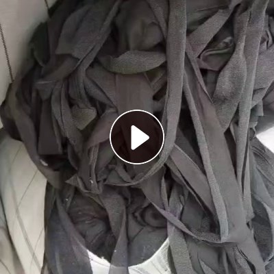 长期出售黑色的衬布厂下来的废布，衬布，涤纶边角料，涤纶废布，现货十几吨