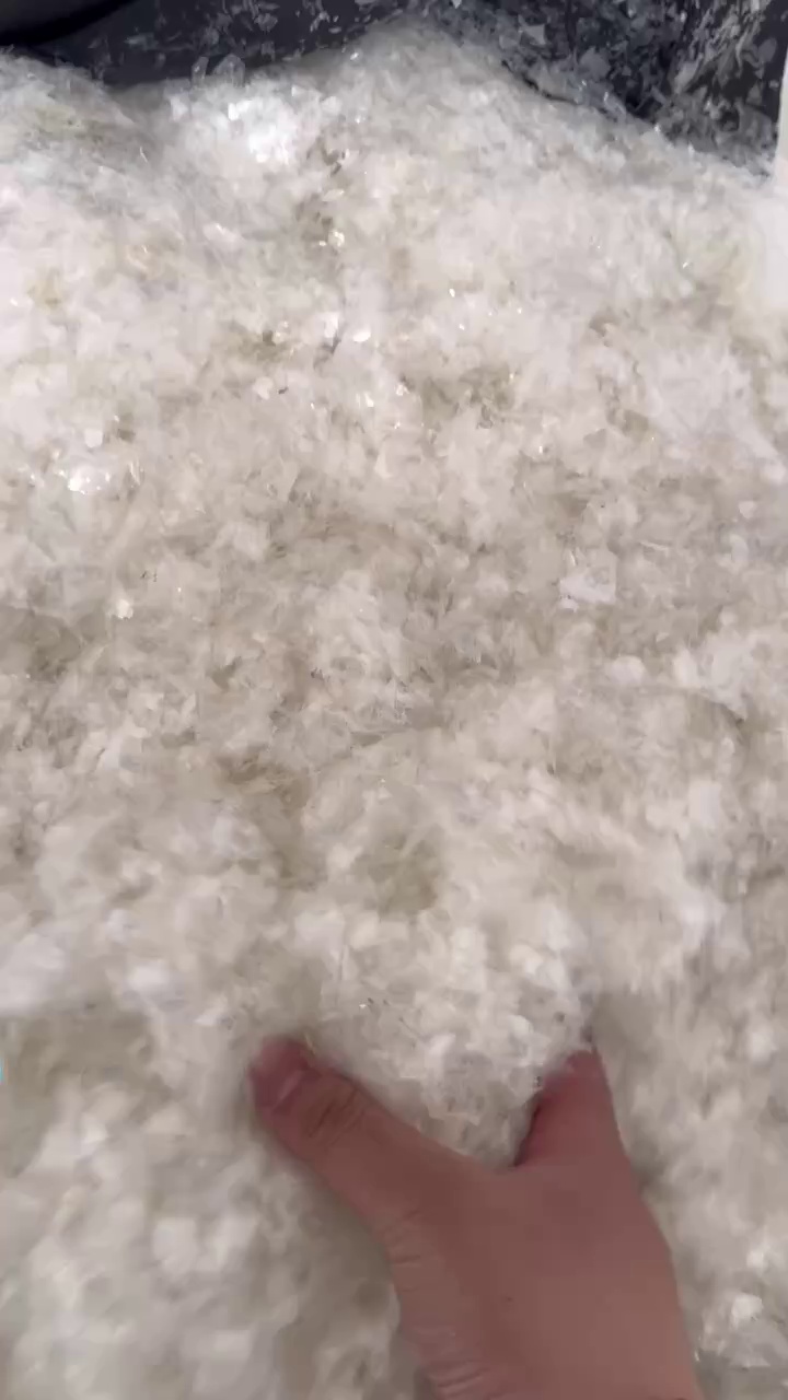 售透明pet轻胶破碎料、蓝白pet清胶破碎料、杂色pet清胶破碎料、 也出售透明、蓝白、杂色清胶毛料