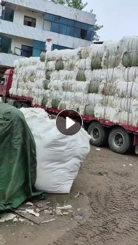 长期出售开松好的化纤棉,氨纶废丝开出来的,化纤开松棉,适合做土工布,保温被,货在河南固始