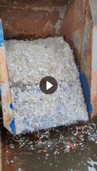 出售pet矿泉水瓶破碎料,冷洗过两道水洗,现货12吨