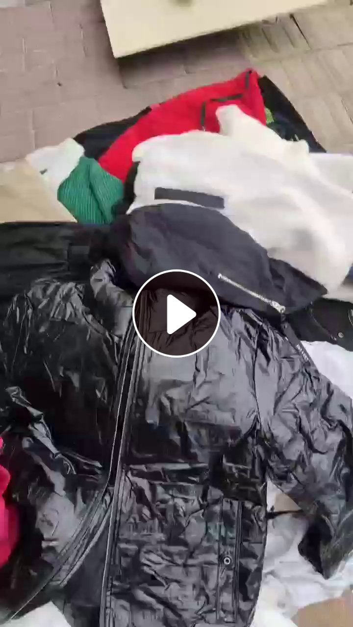 长期大量出售旧衣服统货，一个月12吨左右小区货，厂在河北邢台