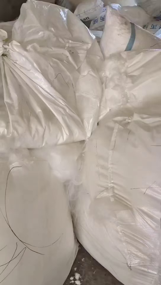 出售乙烯和聚丙烯废丝，pp废丝，丙纶废丝，现货几十吨