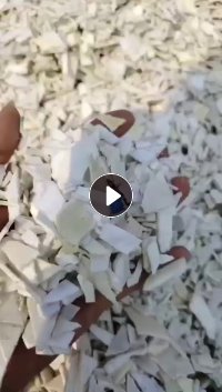 出售带字涂料桶破碎料、无字涂料桶破碎料，现货10吨