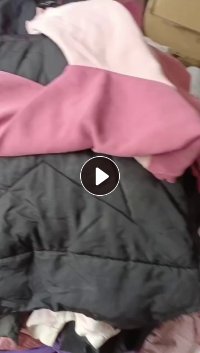 长期出售旧衣服黑料，旧衣服，现货五六吨