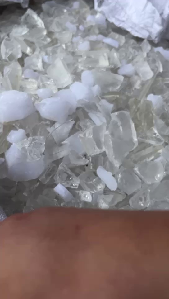 出售亚克力破碎料，现货一百多吨，长期有货