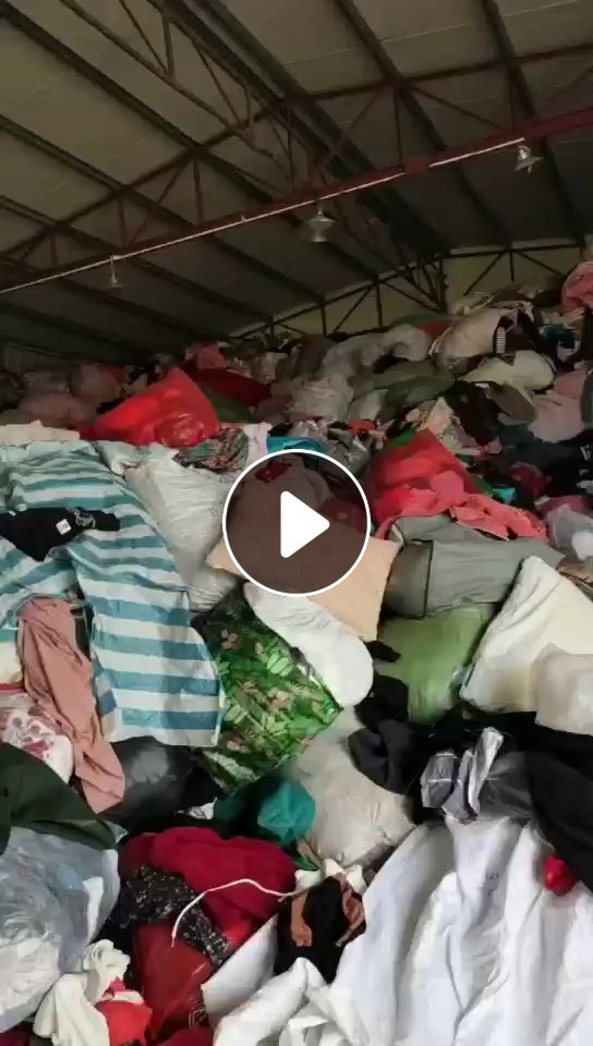 长期出旧衣服统货，现货100吨，厂在广东普宁