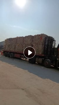 出售燃烧料，都是破编织袋，薄膜，破衣服，海绵等可燃物，现货量大，价格五六十元/吨