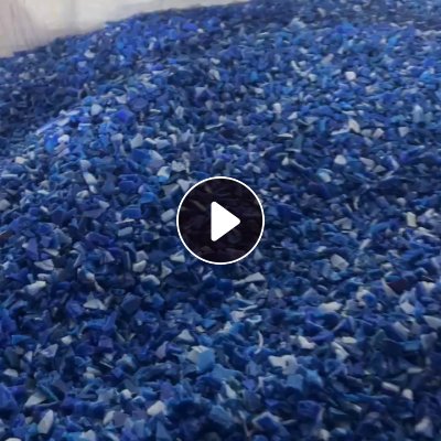 长期大量出售全漂大蓝桶破碎料，14网大，直接可以吹膜做产品，月供100吨，货在广东佛山