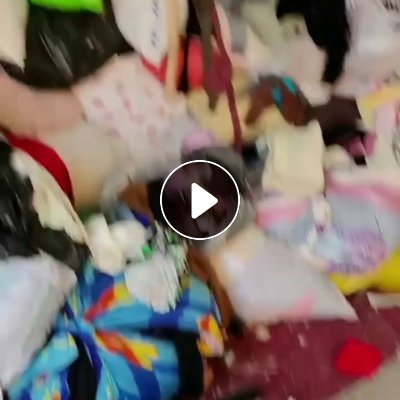 长期出售旧衣服统货，旧衣服箱子货，小区货，现货二三十吨