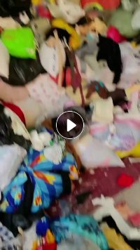 长期出售旧衣服统货，旧衣服箱子货，小区货，现货二三十吨