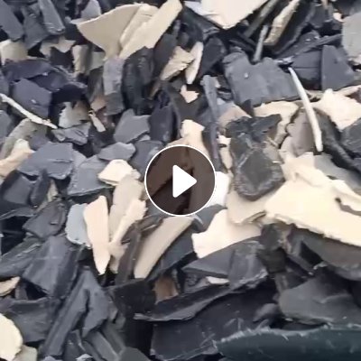 出售汽车内饰破碎料和保险杠破碎料，吸铁干料