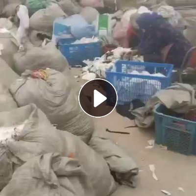 长期出售服装厂下脚料,纯棉,涤棉,涤纶,氨纶的废布,什么颜色都有,厂在安徽马鞍山
