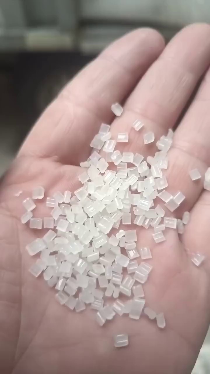 出售pp餐盒颗粒，过120目