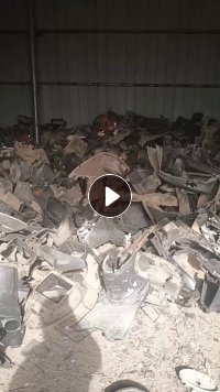 长期出售PP摩配破碎料，水粉甩干除铁，黑丙破碎料，现货一挂车