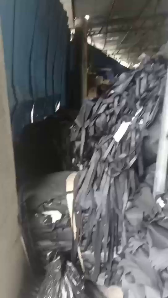 长期出售PVC箱包布，有600D，800D，厂在浙江宁波